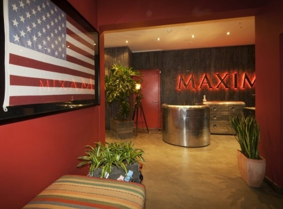  MAXIM BAR ( )